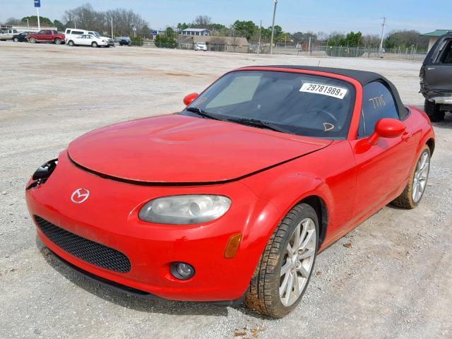 JM1NC25F460101993 - 2006 MAZDA MX-5 MIATA RED photo 2