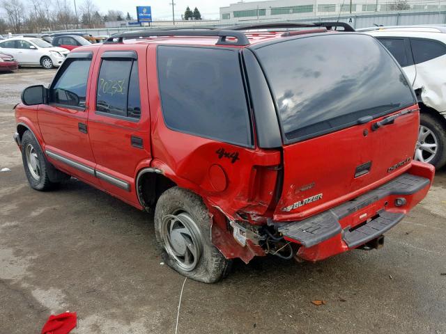 1GNDT13W912181160 - 2001 CHEVROLET BLAZER RED photo 3