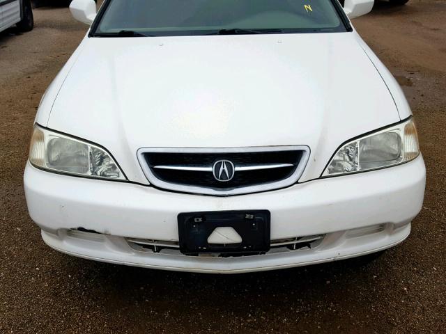 19UUA5647XA030995 - 1999 ACURA 3.2TL WHITE photo 9