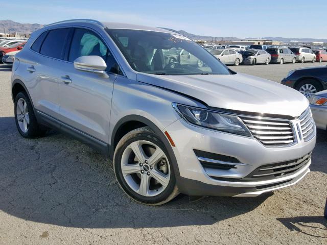 5LMCJ1A98FUJ19907 - 2015 LINCOLN MKC SILVER photo 1