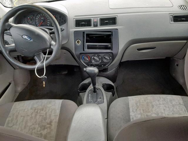1FAFP34N05W101255 - 2005 FORD FOCUS ZX4 GRAY photo 9
