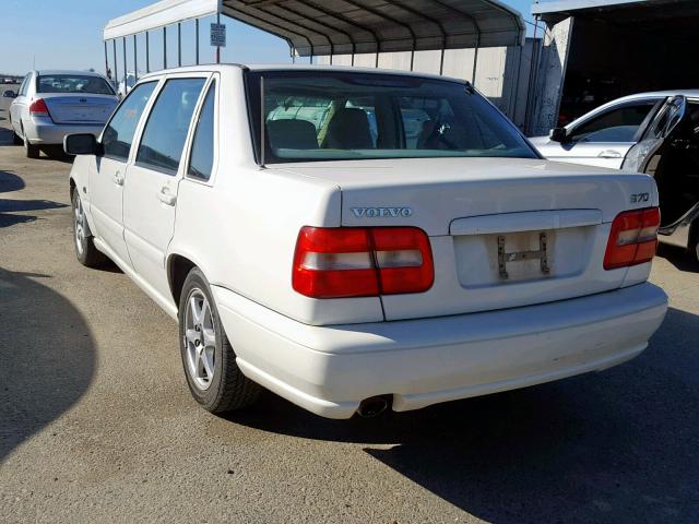 YV1LS55A8X1601807 - 1999 VOLVO S70 WHITE photo 3