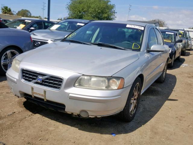 YV1RS592862500725 - 2006 VOLVO S60 2.5T SILVER photo 2