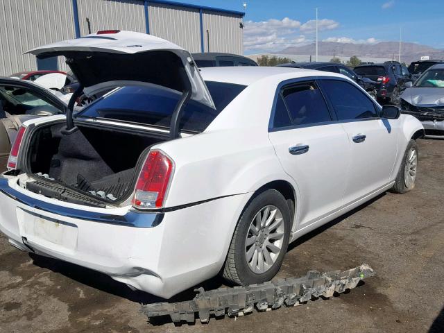 2C3CCAAG1EH382357 - 2014 CHRYSLER 300 WHITE photo 4