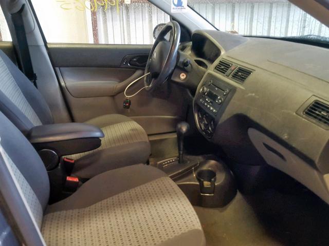 1FAHP34N27W173585 - 2007 FORD FOCUS ZX4 GRAY photo 5