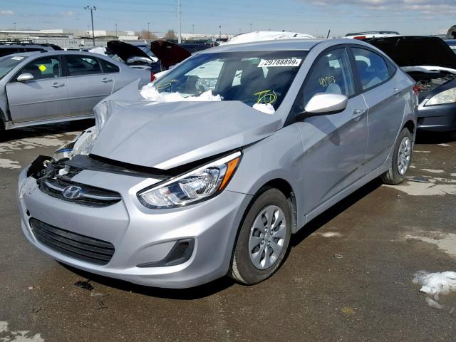 KMHCT4AE6GU983111 - 2016 HYUNDAI ACCENT SE SILVER photo 2