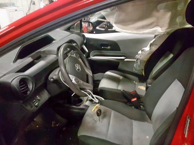 JTDKDTB36E1572388 - 2014 TOYOTA PRIUS C RED photo 5