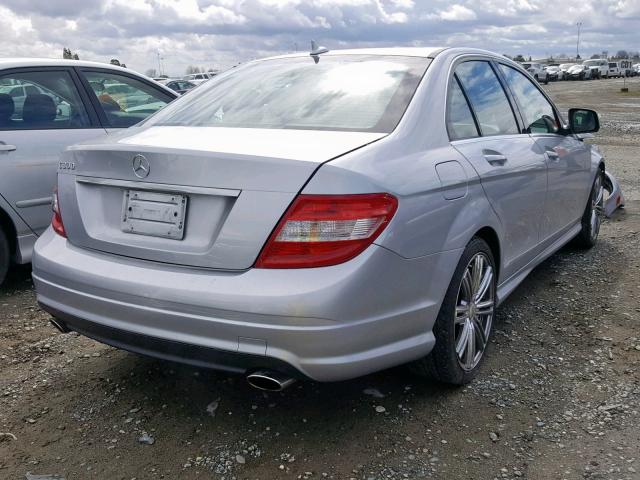 WDDGF54XX8R012820 - 2008 MERCEDES-BENZ C300 SILVER photo 4