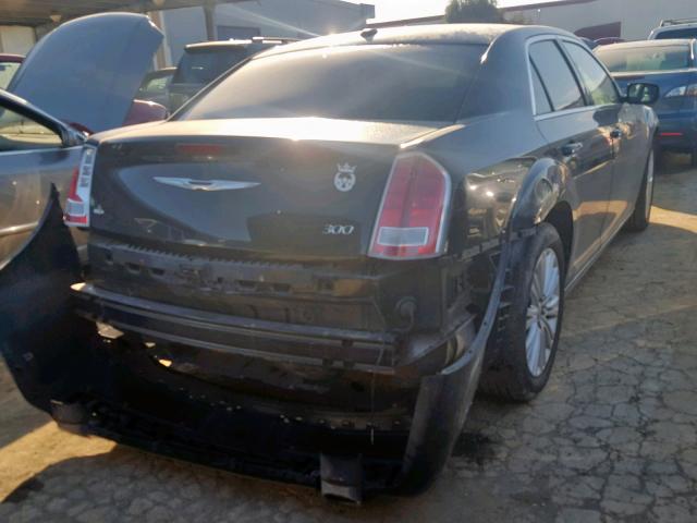 2C3CCARG2EH189235 - 2014 CHRYSLER 300 BLACK photo 4