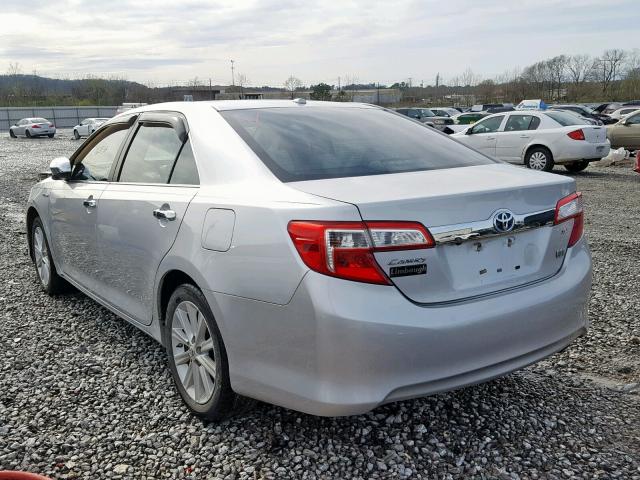 4T1BD1FK2CU017953 - 2012 TOYOTA CAMRY HYBR SILVER photo 3