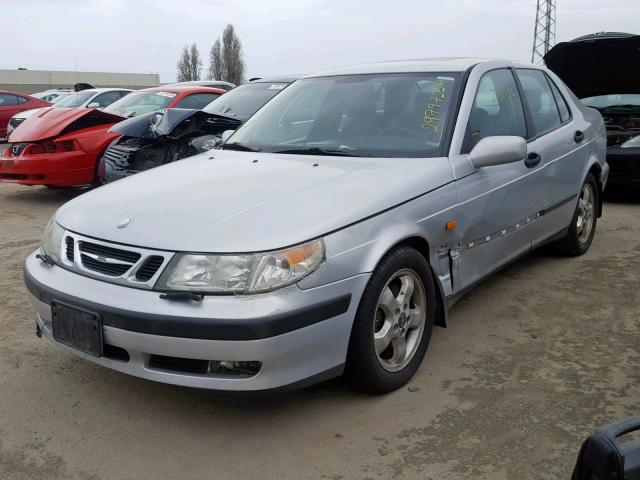 YS3EF48E2X3041372 - 1999 SAAB 9-5 SE SILVER photo 2