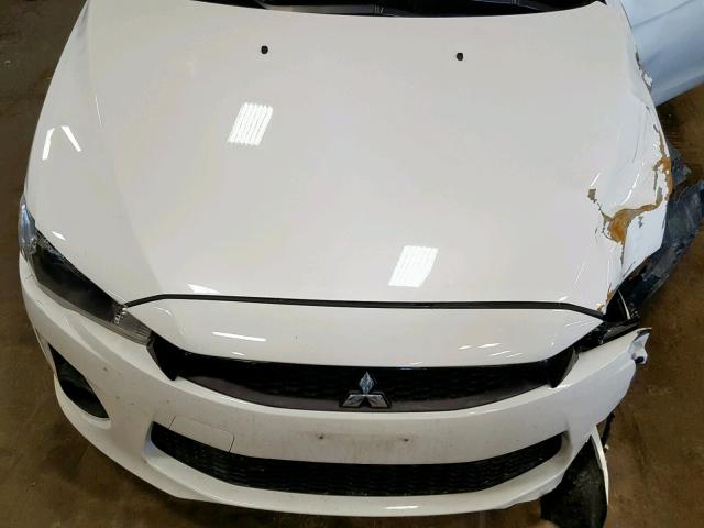 JA32U2FU2HU013466 - 2017 MITSUBISHI LANCER ES WHITE photo 7