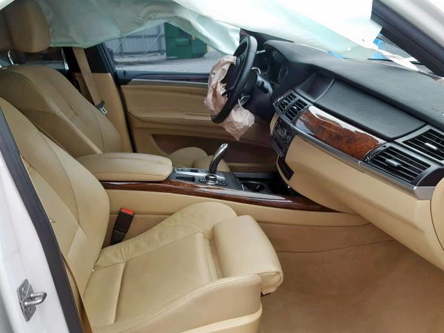 5UXZV4C58D0B02323 - 2013 BMW X5 WHITE photo 5