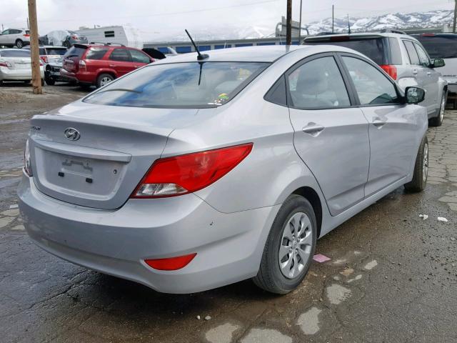 KMHCT4AE0GU074152 - 2016 HYUNDAI ACCENT SE SILVER photo 4