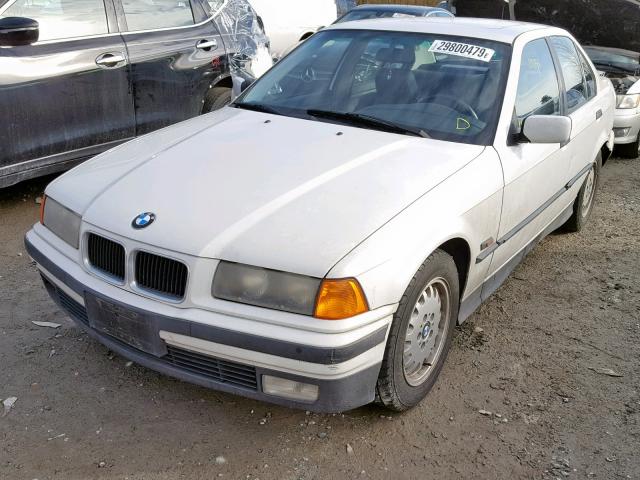 WBACB4323SFM06444 - 1995 BMW 325 I AUTO WHITE photo 2