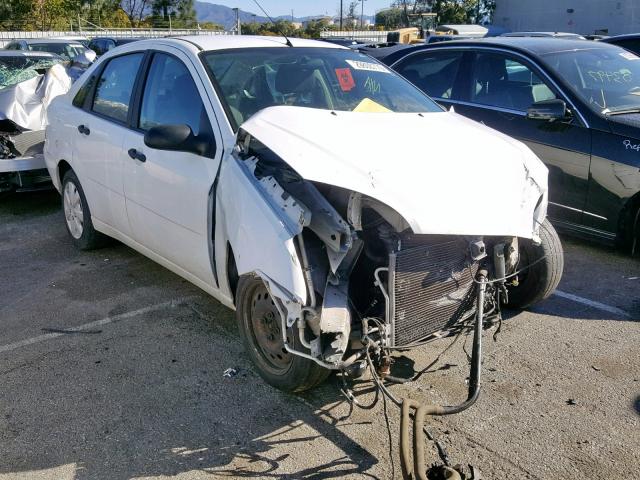 1FAFP34N56W244803 - 2006 FORD FOCUS ZX4 WHITE photo 1