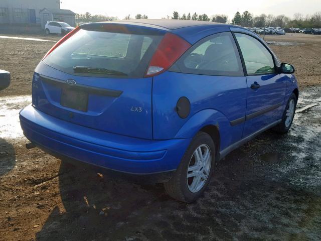 3FAFP3132YR202923 - 2000 FORD FOCUS ZX3 BLUE photo 4