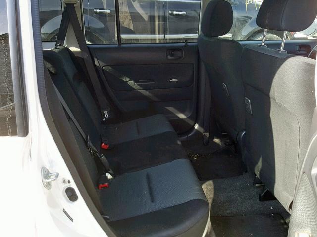 JTLKT334664065487 - 2006 TOYOTA SCION XB WHITE photo 6