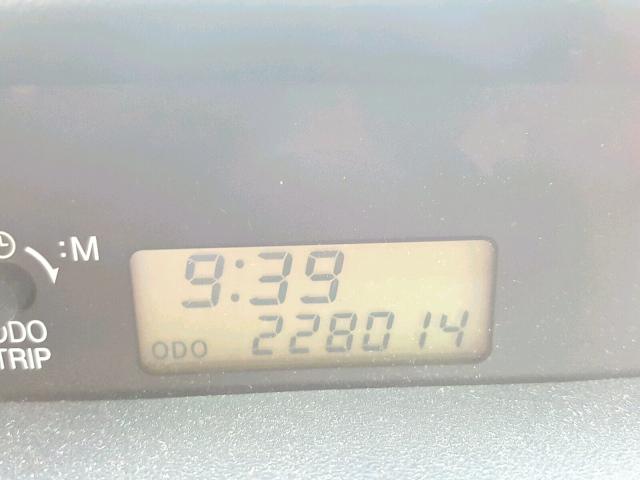 JTLKT334664065487 - 2006 TOYOTA SCION XB WHITE photo 8