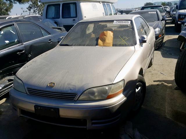 JT8VK13T8N0041817 - 1992 LEXUS ES 300 TAN photo 2