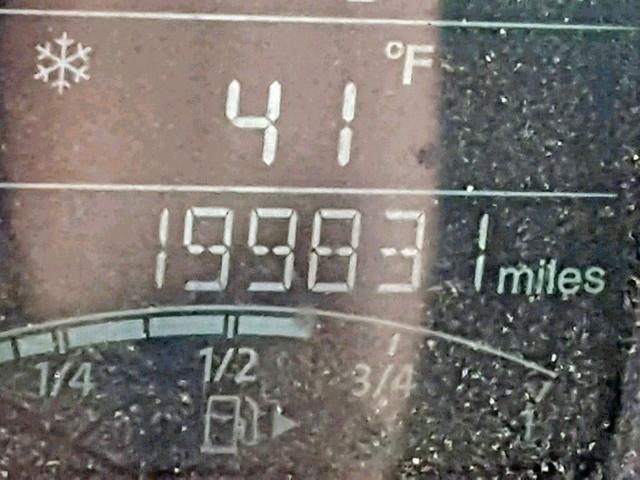 3VW2K7AJ4BM357178 - 2011 VOLKSWAGEN JETTA BASE BLACK photo 8