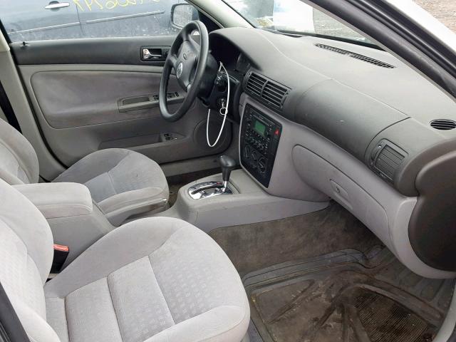 WVWMD63B24P043970 - 2004 VOLKSWAGEN PASSAT GL GRAY photo 5