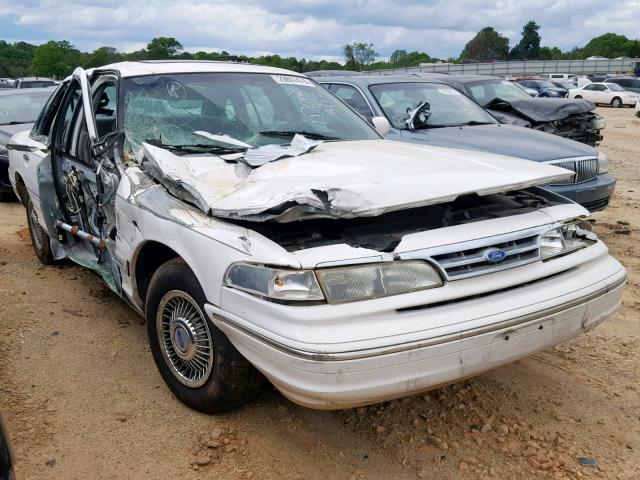 2FALP73W6VX141428 - 1997 FORD CROWN VICT WHITE photo 1