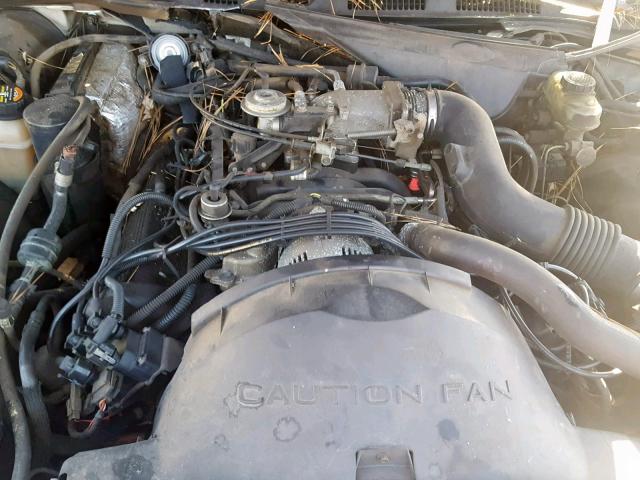 2FALP73W6VX141428 - 1997 FORD CROWN VICT WHITE photo 7