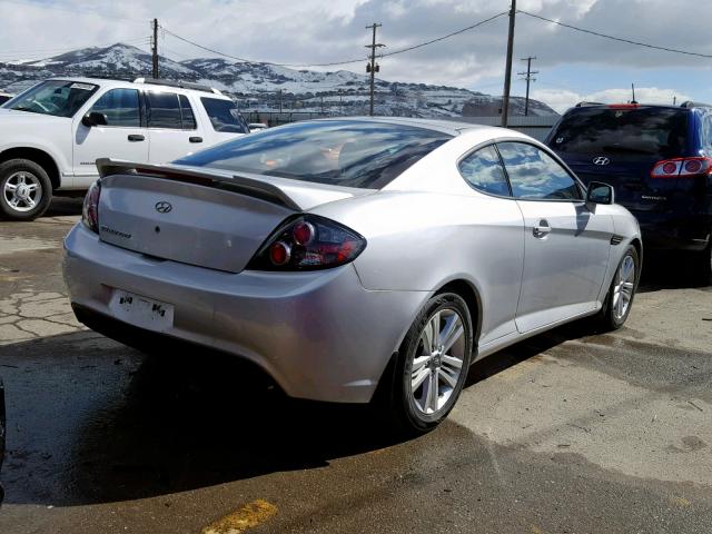 KMHHM66D58U266554 - 2008 HYUNDAI TIBURON GS GRAY photo 4