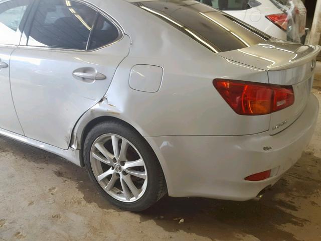 JTHBK262975041424 - 2007 LEXUS IS 250 WHITE photo 9