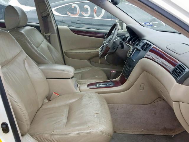 JTHBF30G025006083 - 2002 LEXUS ES 300 WHITE photo 5