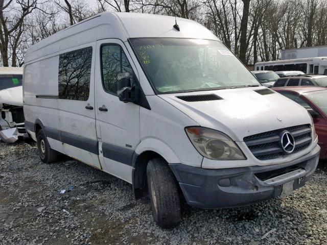 WD3PE8CC0A5459399 - 2010 MERCEDES-BENZ SPRINTER 2 WHITE photo 1