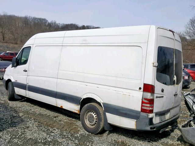 WD3PE8CC0A5459399 - 2010 MERCEDES-BENZ SPRINTER 2 WHITE photo 3