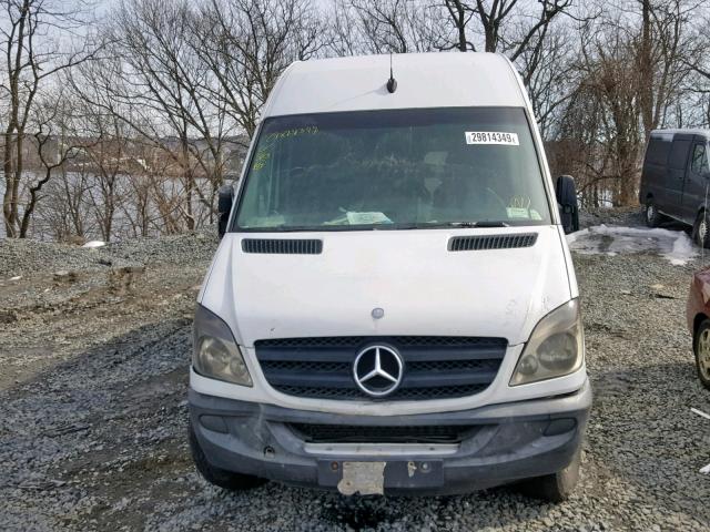 WD3PE8CC0A5459399 - 2010 MERCEDES-BENZ SPRINTER 2 WHITE photo 9