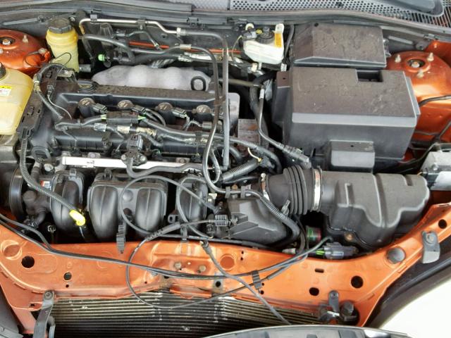 3FAFP37N65R117961 - 2005 FORD FOCUS ZX5 ORANGE photo 7