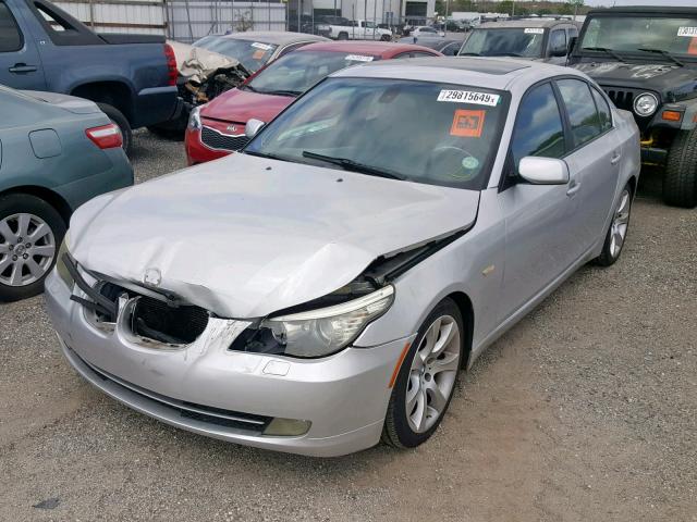 WBANW13578CZ81369 - 2008 BMW 535 I SILVER photo 2