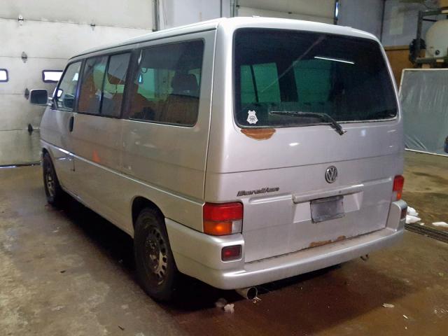 WV2KB47012H037743 - 2002 VOLKSWAGEN EUROVAN GL SILVER photo 3