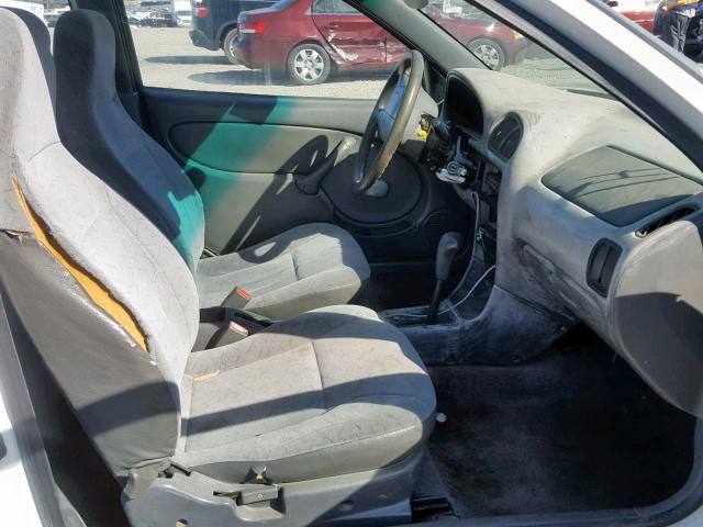 2C1MR2293T6740021 - 1996 GEO METRO BASE WHITE photo 5