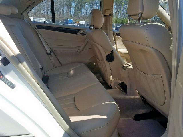 WDBRF61J05A765337 - 2005 MERCEDES-BENZ C 240 WHITE photo 6