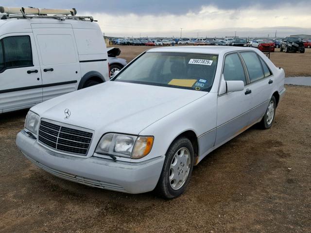 WDBGA43E8PA102191 - 1993 MERCEDES-BENZ 400 SEL WHITE photo 2