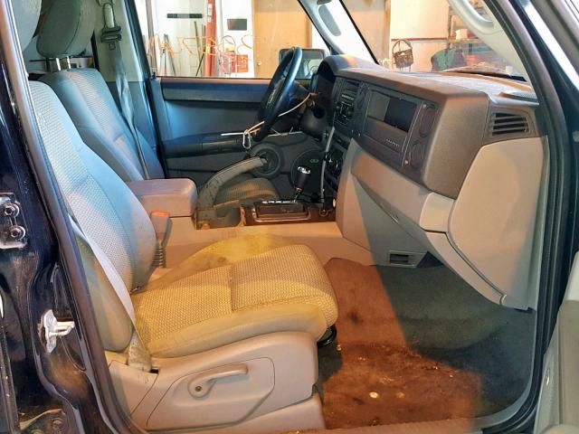 1J8HH48K27C699710 - 2007 JEEP COMMANDER BLACK photo 5