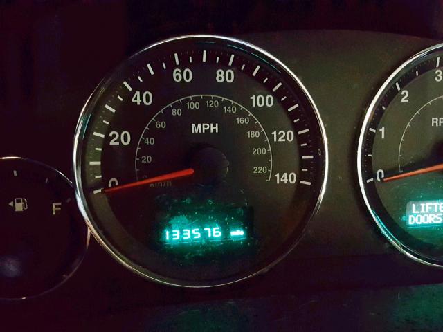 1J8HH48K27C699710 - 2007 JEEP COMMANDER BLACK photo 8