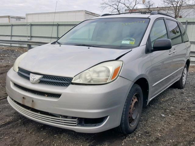 5TDZA23C24S073895 - 2004 TOYOTA SIENNA CE SILVER photo 2