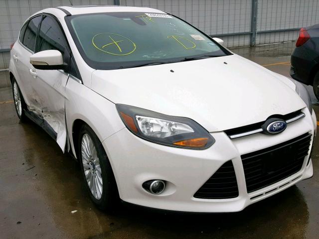 1FAHP3N21CL329678 - 2012 FORD FOCUS TITA WHITE photo 1