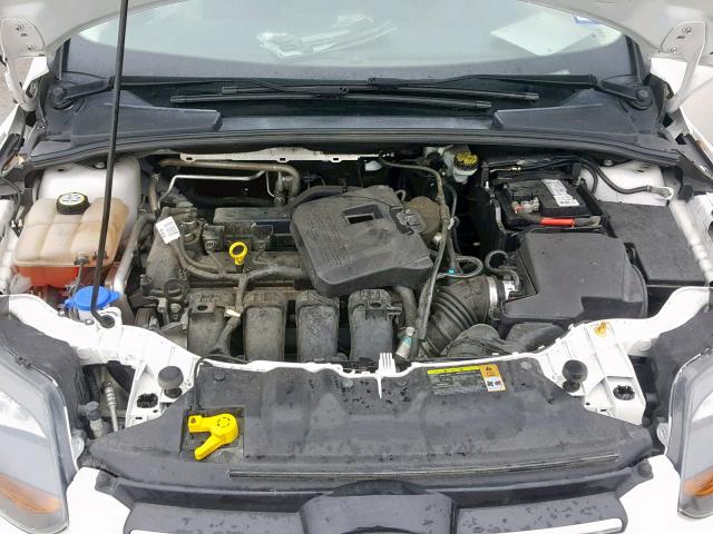 1FAHP3N21CL329678 - 2012 FORD FOCUS TITA WHITE photo 7