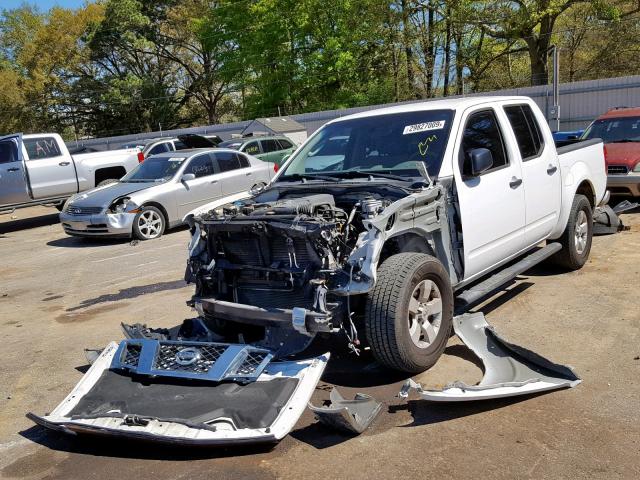 1N6AD07U69C426902 - 2009 NISSAN FRONTIER C WHITE photo 2