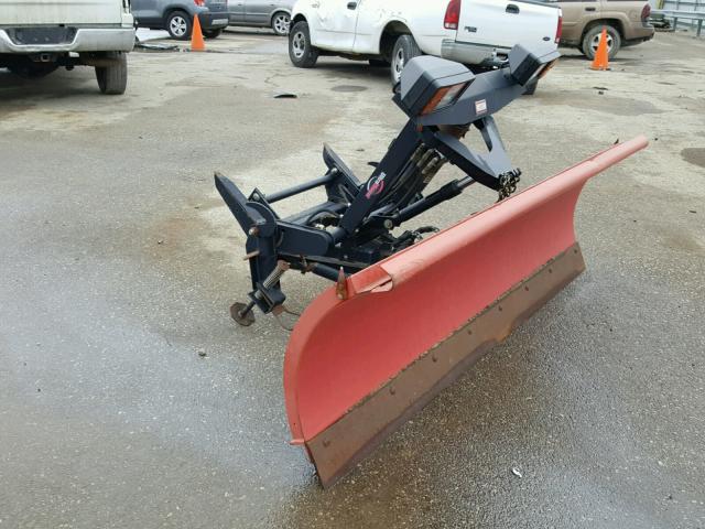 4070210014964580 - 2004 WEST SNOWPLOW RED photo 1