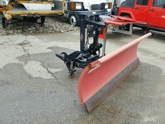 4072610030964580 - 2004 WEST SNOWPLOW RED photo 1