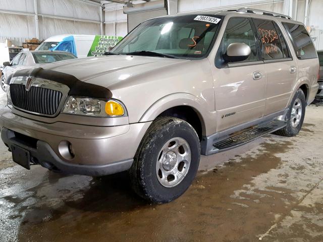 5LMFU28A6YLJ24509 - 2000 LINCOLN NAVIGATOR Bej foto 2