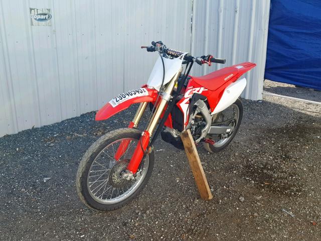 JH2PE078XJK104038 - 2018 HONDA CRF450 R RED photo 2